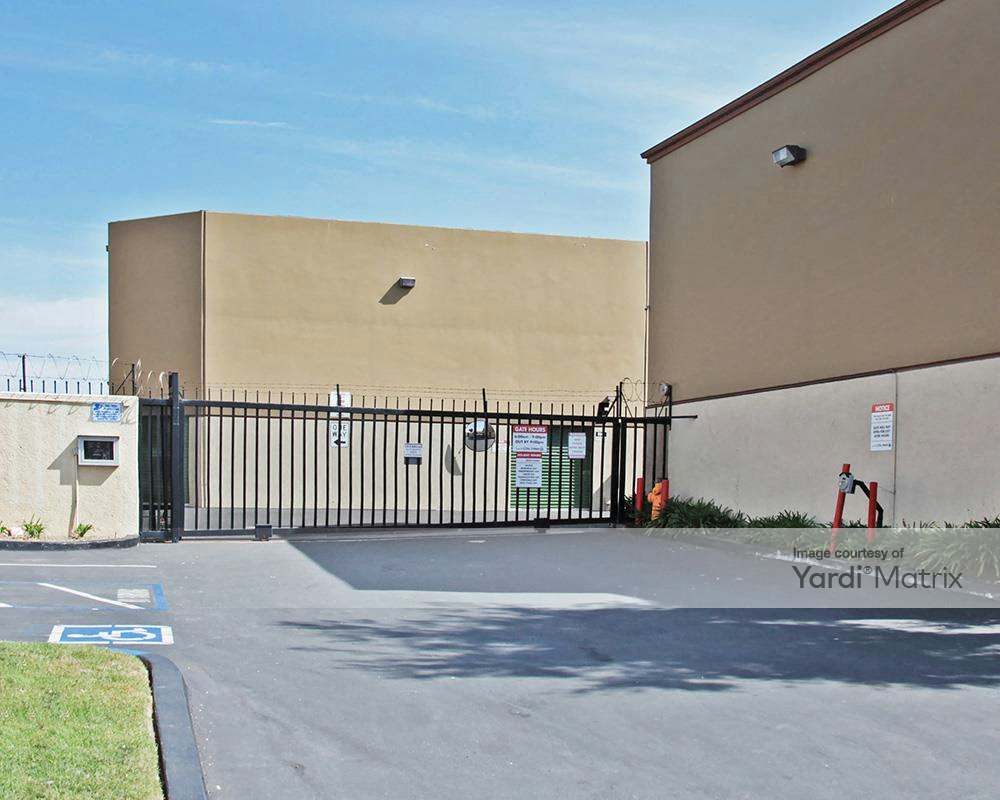 Extra Storage 17692 Sampson Lane, Huntington Beach RentCafe